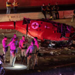 Tragedie pe autostrada din Sacramento: Elicopter medical s-a prăbușit, iar trei vieți sunt în pericol! 2 video sua un elicopter medical s a prabusit pe autostrada sacramento trei persoane sunt in stare critica 68e4b94071384