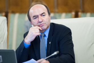 video tudorel toader spune ca ccr va respinge reforma pensiilor magistratilor pentru ca asa scrie presa ce a declarat la termenul anterior 68f5e416c8ce0