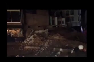 video turcia zguduita de un cutremur devastator cu magnitudinea peste 6 au urmat replici puternice toata noaptea 690067e30ffa0