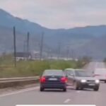 Un șofer din Mangalia a fost la un pas de a provoca un accident rutier în Suceava: permisul de conducere i-a fost suspendat! 2 video un sofer din mangalia a fost la un pas sa provoace un accident rutier in judetul suceava barbatul a ramas fara permis 68f4d3547305b