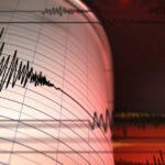 România zguduită de un val de seisme: 8 tremurături în doar câteva zile. „Am auzit un zgomot asurzitor, asemănător unei explozii.” Ce concluzii trag experții? 3 video val de cutremure de suprafata in romania 8 seisme in cateva zile s a auzit un zgomot puternic ca de explozie ce spun specialistii 68f5e76f982b3