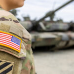Veteranele armatei americane îl contrazic pe Pete Hegseth, afirmând că distorsionează standardele militare: „Nu am solicitat privilegii speciale” 3 video veteranele armatei sua il acuza pe pete hegseth ca minte despre standardele militare nu am cerut tratament special 68de300391318