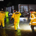 Furtună catastrofală în Odesa: 9 vieți pierdute, printre care și a unui copil. Sute de oameni au fost evacuați. 2 videofoto furtuna devastatoare in odesa noua morti inclusiv un copil sute de persoane au fost evacuate 68dcd7499eb59