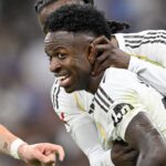 Vinicius, omagiu adus unui mare italian: "M-a inspirat cu încrederea sa" 3 vinicius reverenta in fata unui italian legendar mi a dat cea mai multa incredere 68e95fb3367c2
