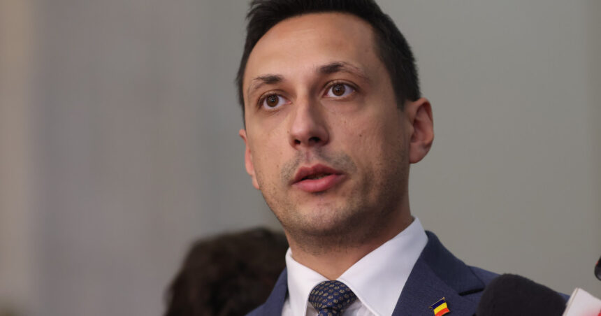Vlad Gheorghe solicită Executivului un vot popular pentru unificarea sectoarelor din București: „Să avem un primar și o singură Capitală!” 1 vlad gheorghe cere guvernului referendum pentru desfiintarea sectoarelor din bucuresti sa avem un singur primar o singura capitala 68f755215fa42