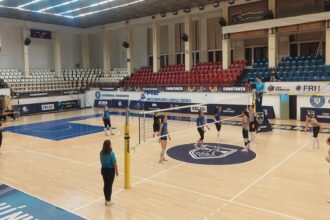 voleibalistele de la csm constanta se testeaza cu rapid in sala sporturilor 68e0fedfc8e89