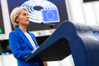 zi cruciala la strasbourg parlamentul european decide soarta comisiei von der leyen doua motiuni de cenzura sunt supuse votului 68e755382eb3d