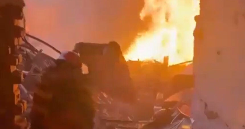 15 oameni au murit dupa ce o fabrica chimica a sarit in aer in pakistan printre morti sunt si patru copii 69202ff2c5996