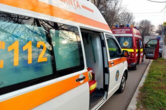 accident rutier pe b dul aurel vlaicu din constanta doua femei transportate la spital 691ac2477d0eb