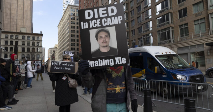 administratia trump va reinteroga refugiatii admisi sub mandatul biden peste 230 000 de persoane ar putea fi afectate 692560d3b0a9c