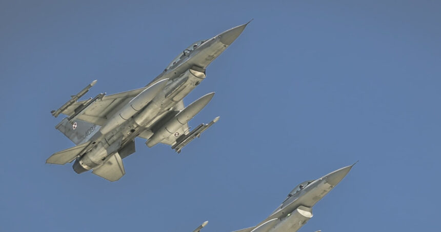 alerta in spatiul aerian al nato polonia a mobilizat avioane de lupta pentru a intercepta o aeronava militara ruseasca 6905fc185ec50