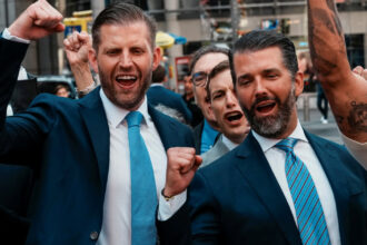 analiza dezvaluiri despre masinaria de facut bani din criptomonede a familiei trump cat de important e numele presedintelui sua in afacere 69061838055ed