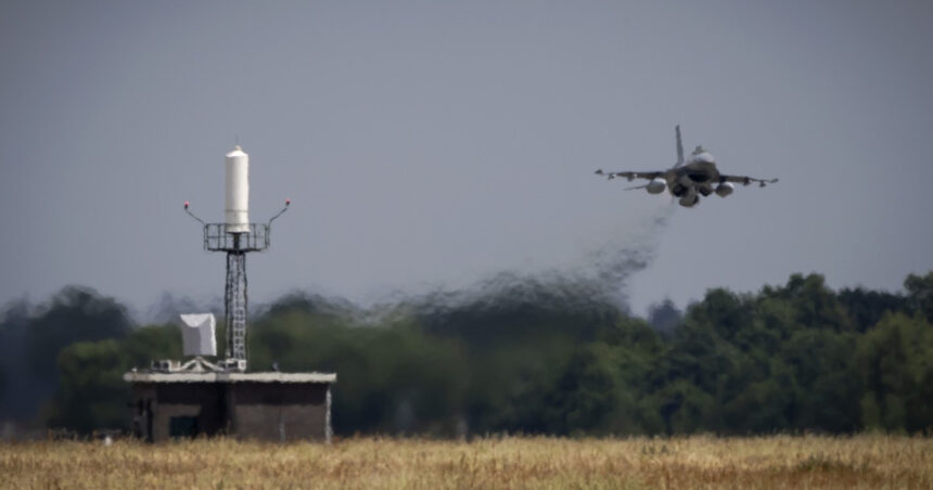 armata olandeza a incercat sa doboare mai multe drone observate deasupra bazei aeriene volkel la granita cu germania 6921d5c8a89b5