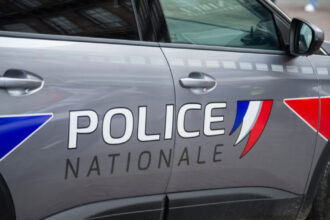 atac armat in franta agresorul care avea un cutit asupra sa a fost impuscat mortal la fata locului de catre fortele de ordine 6911f94170c50