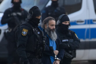 atentatorul din magdeburg recunoaste eu am condus masina taleb a este judecat pentru omorarea a 6 persoane si ranirea alto 338 69125120565e6