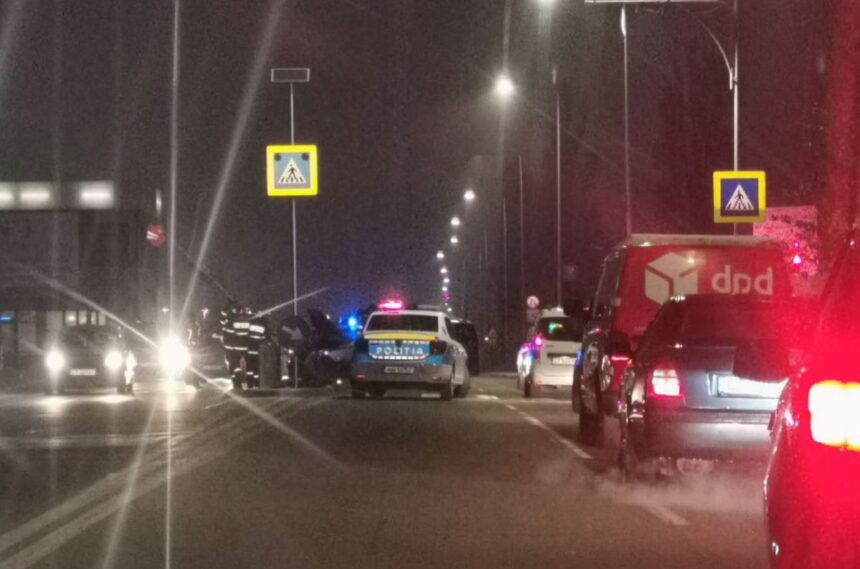 automobil rasturnat pe bulevardul aurel vlaicu din constanta 69175df90cc6b