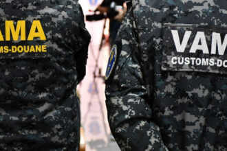 autoritatea vamala romana a inceput reorganizarea dispar 29 de functii de conducere cati bani vor fi economisiti anual 69131d286ee7b