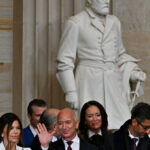 averea celor mai bogati 10 americani a crescut cu aproape 700 de miliarde de dolari de cand trump a redevenit presedinte 69090c177693e