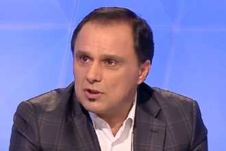 basarab panduru distrugator la adresa noului antrenor al universitatii craiova fuge mai repede decat radoi atat poti 69143f7104efa