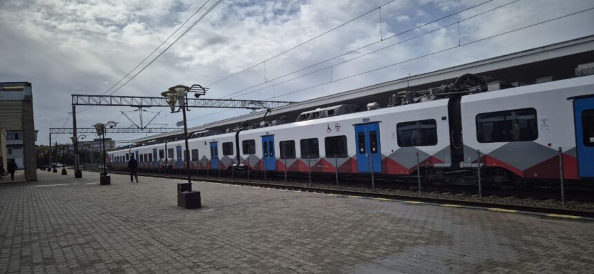 biletele de tren se scumpesc cu aproape 10 vezi aici de cand 691db63301add