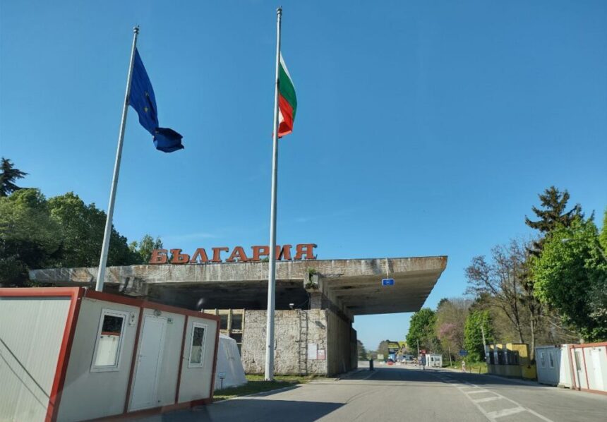 bulgaria accident cumplit provocat de un sofer roman urmarit de politie intr o cursa ca n filme sase migranti au decedat 690e4328e4c33