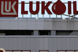 bulgaria solicita o derogare de la sanctiunile impuse de trump asupra petrolului rusesc de frica penuriei de combustibil 6907c8a890924