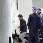 capul retelei din fabrica de mosteniri lucra in familie ce rol aveau fratele si cumnata lui si cum invarteau apartamentele si sumele mari de bani ale batranilor 69150aded6360