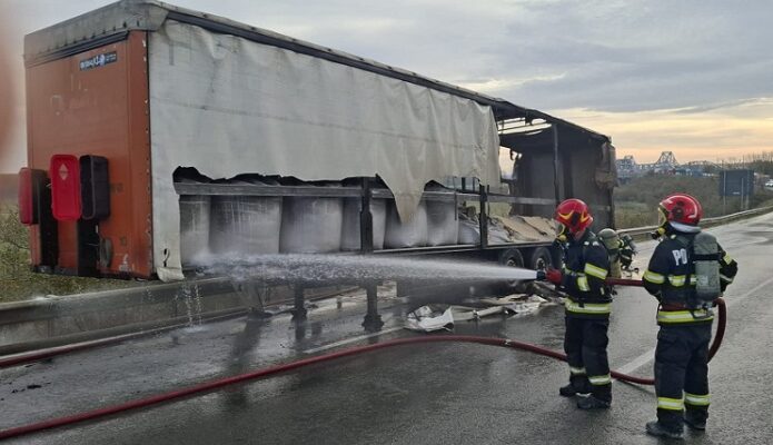 ce spun reprezentantii isu ialomita despre incendiul izbucnit la un camion la statia de taxare fetesti 69280d770f973