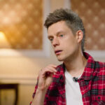 cel mai cunoscut youtuber din rusia a fost condamnat la inchisoare jurnalistul a condamnat razboiul si a fugit din tara 691757d83f1b8