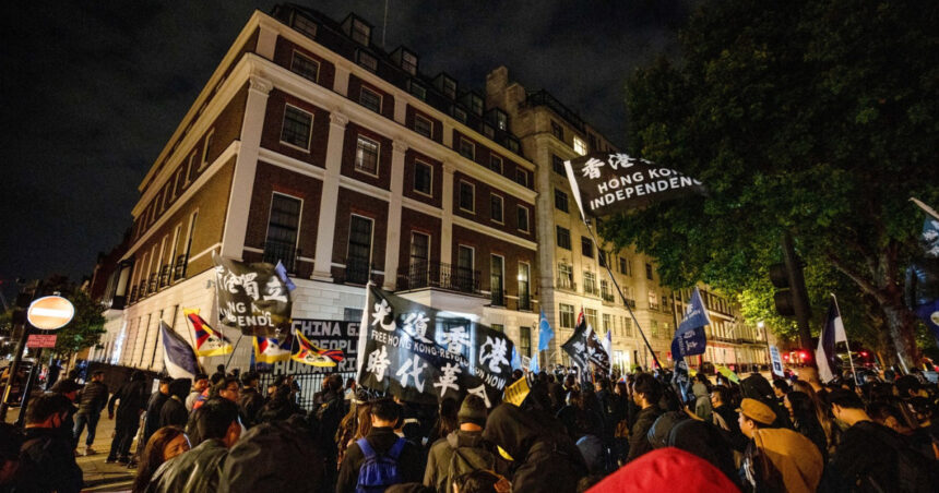 china ameninta marea britanie cu consecinte daca nu e lasata sa si construiasca la londra cea mai mare ambasada din europa 69215e40bc9cf