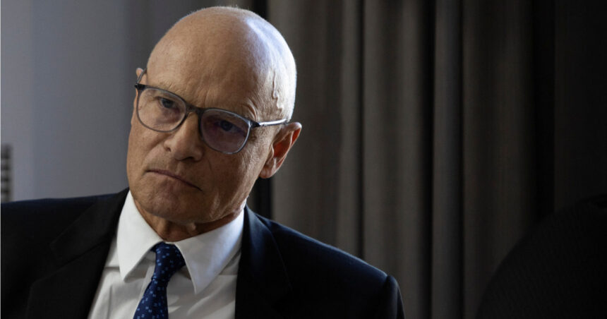 cine este miliardarul care vrea sa preia imperiul petrolier al rusiei dupa ce lukoil a anuntat ca isi vinde activele din strainatate 690b4b92d86af