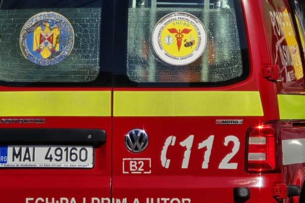 clipe de groaza in constanta o fetita de 2 ani a cazut de la etajul unui bloc din cartierul inel ii 6906165abb6b4