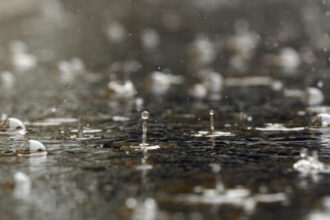 cod galben de inundatii pe rauri din sase judete de vineri seara hidrologii avertizeaza asupra viiturilor rapide 69203e0a9415c