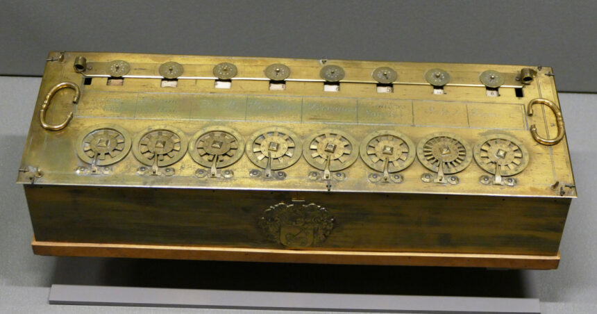 comoara nationala un calculator construit de blaise pascal in 1642 care urma sa fie scos azi la licitatie nu poate parasi franta 691d513433a51