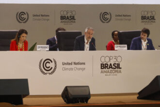 compromis la cop30 privind schimbarile climatice tarile sarace primesc mai multi bani dar acordul nu mentioneaza combustibilii fosili 692242d9b438f