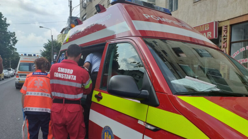 copil de doi ani cazut de la etajul 2 al unui bloc din constanta a fost transportat inconstient la spital 69061d86d6529