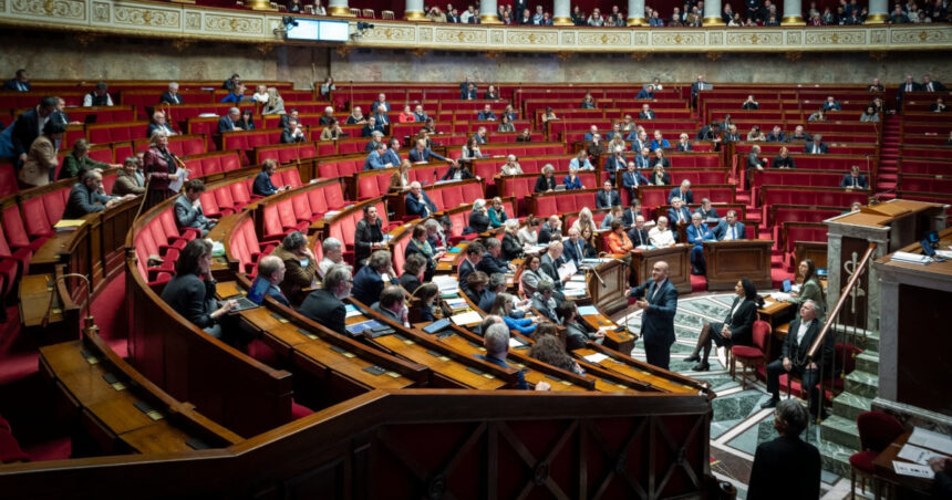 criza politica din franta se amplifica bugetul pe 2026 respins categoric de adunarea nationala 6921887040752