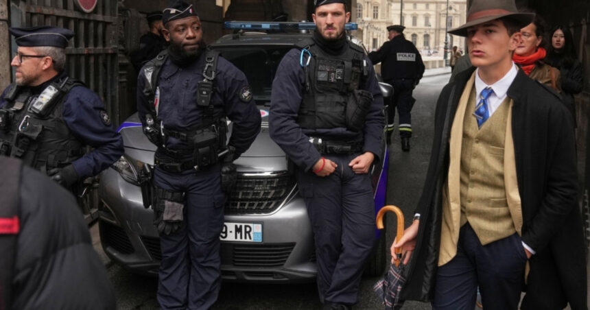 cum a starnit jaful de la luvru o avalansa de stiri false pe internet pasapoarte rusesti farse cu bijuterii si detectivi inventati 69141a400f21c