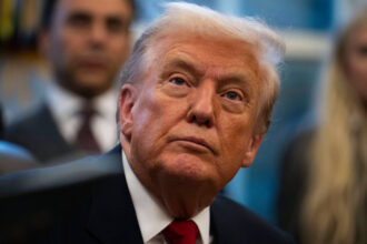 cum il apara casa alba pe donald trump dupa ce democratii au publicat e mailuri ale lui jeffrey epstein o naratiune falsa 6914c673184ef