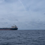 cum reuseste flota fantoma a rusiei sa evite sanctiunile internationale bruiaj gps si pavilioane false 690ba11d77388