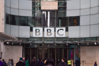 de ce bbc se confrunta cu cea mai grava criza a sa din ultimele decenii au facut o greseala si nu si au asumat o 691374f0073b7