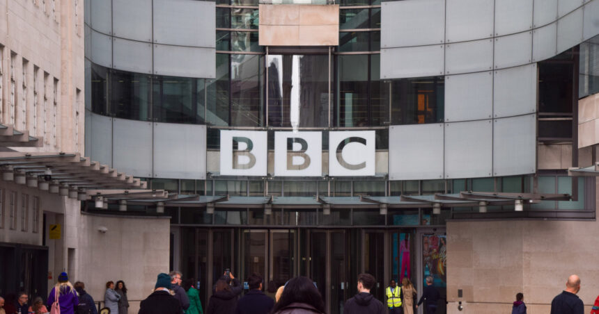 de ce bbc se confrunta cu cea mai grava criza a sa din ultimele decenii au facut o greseala si nu si au asumat o 691374f0073b7