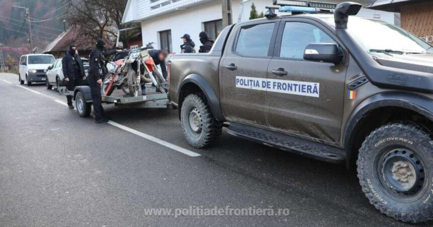 doi frati maramureseni care au transportat ilegal migranti ucraineni cu motocicletele au fost arestati 691068842aab4