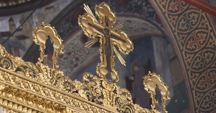 doi tineri au furat sistemul de sonorizare in valoare de 6 000 de euro al unei biserici din sibiu cum au fost prinsi 691c85810b167