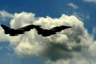 exclusiv de ce n au tras avioanele de lupta in drona care a survolat estul romaniei mosteanu nu putem sa tragem fara a ne gandi la consecinte 69262ccca7e06