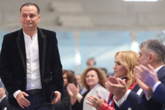 exclusiv raspunsul lui daniel baluta intrebat daca nicusor dan a fost un primar bun pentru bucuresti a fost votat de 6 milioane de oameni 69161f06bcaa9