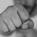 exclusiv un fost infirmier este acuzat ca ar fi batut trei adulti cu dizabilitati aflati in locuinte protejate a fost trimis in judecata ce spune mihaela ristea director dgaspc 691da83058e3c