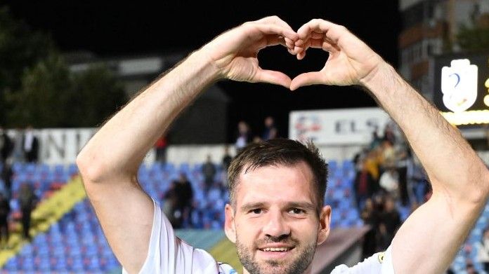 farul constanta fc botosani live text de la 2030 pe sport ro liderul intalneste o echipa flamanda de podium 690df52c0ae16