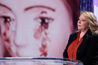 femeie trimisa in judecata dupa ce a spus ca o statuie a fecioarei maria plangea cu lacrimi de sange suma stransa din donatii 6914df086fa24