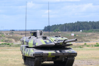 finlanda ia in calcul cumpararea de noi tancuri desi a luat recent leopard 2 aceleasi blindate ar fi fost propuse si romaniei 691ef00aea515